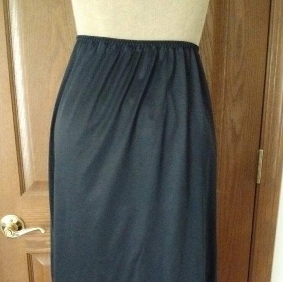 Vintage Black Half Slip With Side Slits - Picture 1 of 6